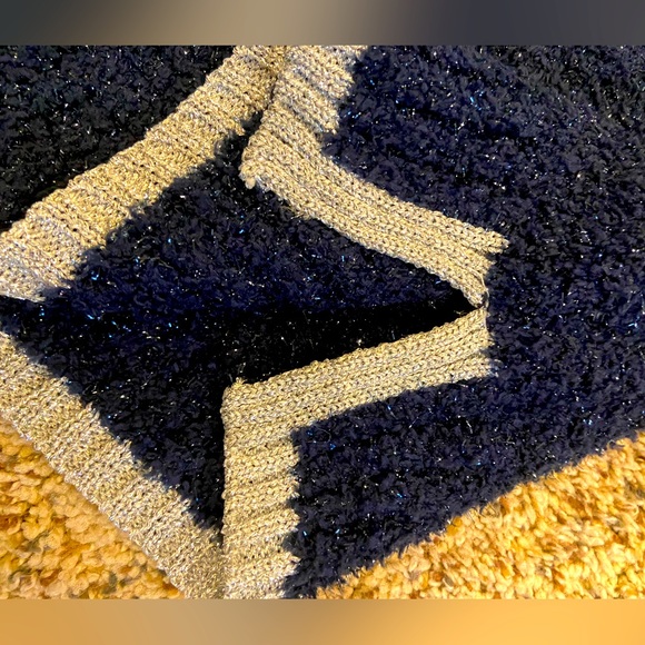 Crown and Ivy navy sweater size XXL - Picture 5 of 8